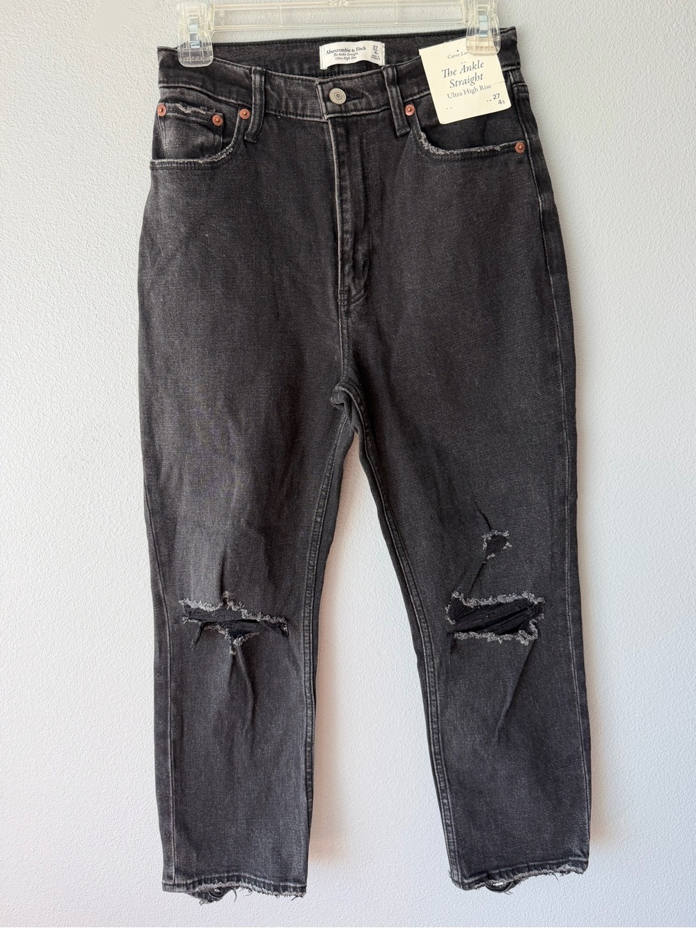 Abercrombie & Fitch black Ankle Straight Curve Love distressed jeans sz 27S NWT